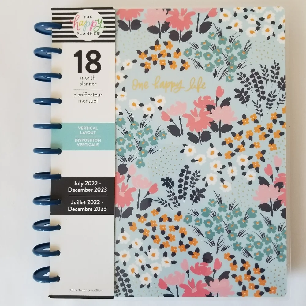 2023 Planner with Heart Shaped Rings